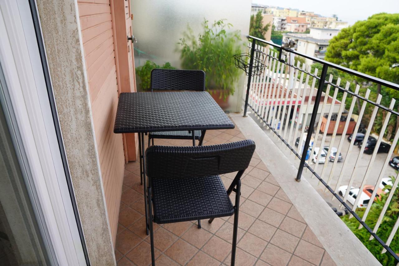 Guest House Emily Suites Sorrente Extérieur photo