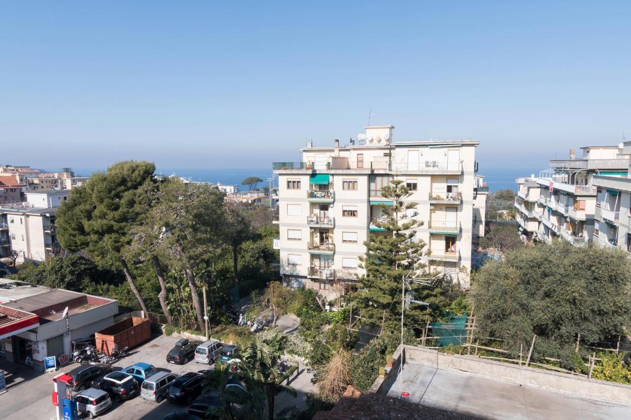 Guest House Emily Suites Sorrente Extérieur photo
